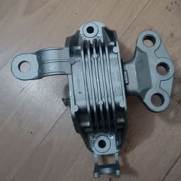 Chân máy phải xe chervolet cruze 1.8 số tự động, lacetti CDX xe nhập hàng trung quốc 1