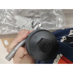 Cụm làm mát dầu Trax hàng SH Trung Quốc 7