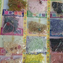 Bảng 20 túi đồ chơi xâu vòng hạt nhỏ màu sắc, túi siêu nhiều 2