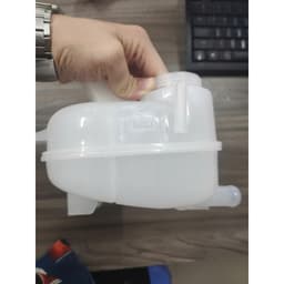 BÌNH NƯỚC PHỤ VINFAST FADIL - BẢN NÂNG CẤP CÚT ĐỒNG 2
