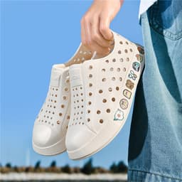 Giày Nhựa Luchi Cho Bé Siêu Nhẹ Chống Trơn Trượt | Giày Đi Biển, Đi Học Tặng Charm Xinh.T11 6