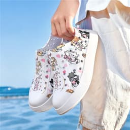 Giày Nhựa Luchi Cho Bé Siêu Nhẹ Chống Trơn Trượt | Giày Đi Biển, Đi Học Tặng Charm Xinh.T11 9