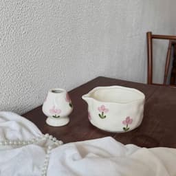 Set bộ pha matcha 2 món gồm bát chawan gốm sứ có vòi rót và đế để chasen đựng chổi đánh trà - Majehome 6