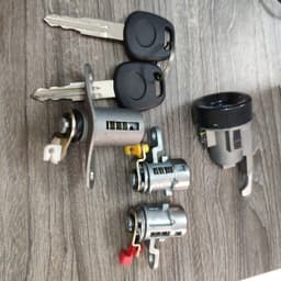 Trọn Bộ Ổ Khóa 4 Vị Trí Cho Xe Matiz 3 M200, Chevrolet Spark 2008 – 2011 – OEM 4