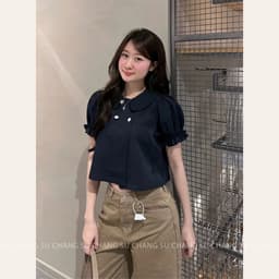 [Peinn] Áo Sơ Mi Cổ Sen Tay Bồng Chun Cúc Ngọc Dáng Croptop MA8670 KENCO Thời Trang Nữ 8
