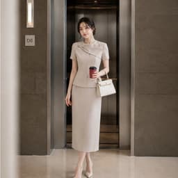 [260510] Set Bộ Công Sở Nữ Cao Cấp Áo Cổ Lệch Đính Hoa Tôn Eo Chân Váy Dài Suông Màu Kem Be 5