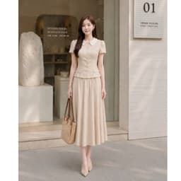 [260525] Set Bộ Nữ Cao Cấp Áo Cổ Sen Tay Phồng Chân Váy Xếp Ly Dài Màu Kem Tiểu Thư Công Sở 3