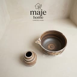 Bát chawan có vòi rót kèm đế chasen. Bộ pha trà matcha 2 món gốm thủ công cao cấp - Majehome 2