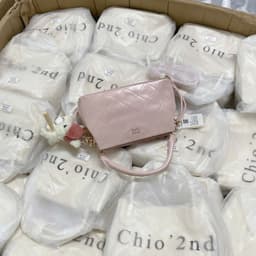 Túi Chio Dáng Ngang Quai Xách Chần Trám Kèm Chaảm Gấu Bóng Chày HS397 4