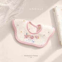 Yếm xô cổ hoa Anchee cho bé – Vải muslin mềm mịn, thấm hút tốt, họa tiết xinh 2