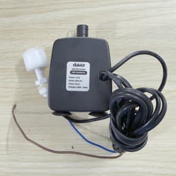 Bơm kèm rơ le quạt làm mát Daikiosan NKA-05000A/C, DKA-05500A, DKA-06000A, DKA-05000G, TKA-05000E chính hãng 2