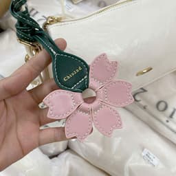 Túi Chio Dáng Trống Đeo Kẹp Nách Kèm Charm Hoa  HS411 4