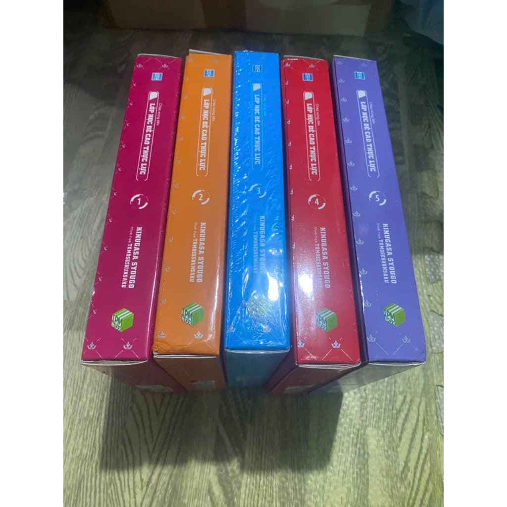 (đủ pk) Bộ 5 box cote tập 1-5 bản giới hạn đủ phụ kiện - vở Chào Mừng Đến Lớp Học Đề Cao Thực Lực limited -5
