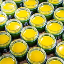Cao Trắng Bạch Khiết Duyên Thị Lọ 30gr - Mẫu mới của Cao Trắng Da Duyên Thị - Phục hồi và giữ da mềm mịn 4