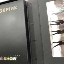 BlackPink the show livestream concert box (kèm card) (đã qua sử dụng) 8