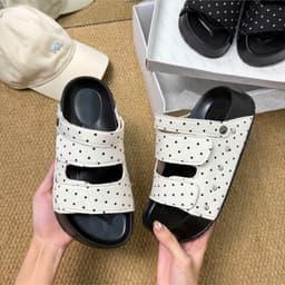 Sandal nữ đế cao quai phối chấm bi trẻ trung mã S3 mới 2026 1