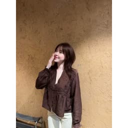 DÂU TÂY ( KÈM ẢNH THẬT ) Áo Sơ Mi Nữ Dài Tay KASLEAD Cổ V Thêu Hoa Boho Áo Kiểu Đũi Tơ Dáng Peplum Chiết Eo Nhẹ 4