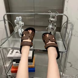 Dép Nữ Chữ Hát, Dép Lê Quai Dán Ngang Đế Cao 2,5cm Đế Êm Chống Trơn Trượt || Mã N12 4