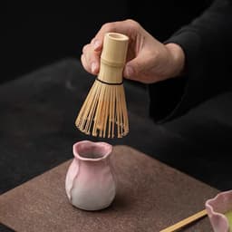 Bộ pha matcha miệng hoa gốm thủ công. Set trà đạo matcha nhật bản kèm chasen rây muỗng tre - Majehome 4