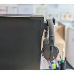 Giá Treo Tai Nghe Gắn Màn Hình 3D LUXI Màu Đen, Móc Treo Tai Nghe Gaming Gọn Gàng Cho Bàn Làm Việc 2