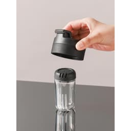 Bình nước Tritan có lõi lọc trà gắn nam châm Kaiyo 700ml thiết kế tinh tế, chất liệu cao cấp 5