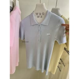 𝑨𝒏𝒏 𝑺𝒕𝒖𝒅𝒊𝒐  𝐖𝐆𝐖𝐄/ Áo Len Mongtoghi Cổ Polo Thêu Cá Sấu 10323, Áo Len Tăm Nữ Cổ Bẻ Tay Ngắn Ôm Dáng Hàn Quốc 7