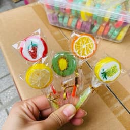 Hộp 60 que kẹo mút hoa quả nhật bản kèm que phát sáng, que kẹo mút phát sáng hoa quả mix vị sỉ đồ ăn vặt Snack Chua 2