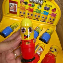 Vỉ 20 cây kẹo son đùn hình minion đáng yêu siêu ngon cho bé Đồ Chơi 3