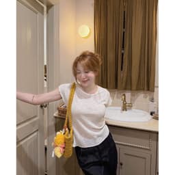DÂU TÂY ( CÓ SẴN ) Áo Len 6335 Mềm Mỏng Ngắn Tay Bo Viền Cổ Tròn Bo Gấu Viền Bèo Hàn Quốc Co Giãn Tôn Dáng Nhiều Màu 2