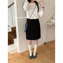 DÂU TÂY ( CÓ SẴN ) Áo Thun Nữ Dài Tay Cổ Tròn 6900# Áo Phông Dài Tay Vải Thun Xước Chất Cotton Thêu Ngựa Nhỏ S-sunrise 5