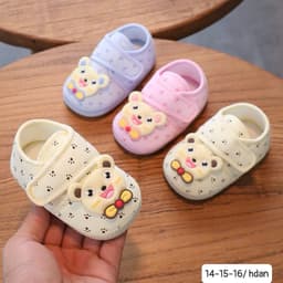 Giày Tập Đi Cho Bé Hình Gấu Panda Đế Mềm Chống Trượt – Giày Sơ Sinh Dán Quai Êm Chân Size 14-16 5