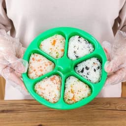 Bộ khuôn 6 ngăn nhỏ làm cơm nắm, sushi tiện lợi màu xanh hoặc trắng 3