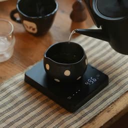 Bát matcha chawan mini gốm thủ công. Bát đánh trà matcha cỡ nhỏ chấm bi phong cách nhật bản - Majehome 4