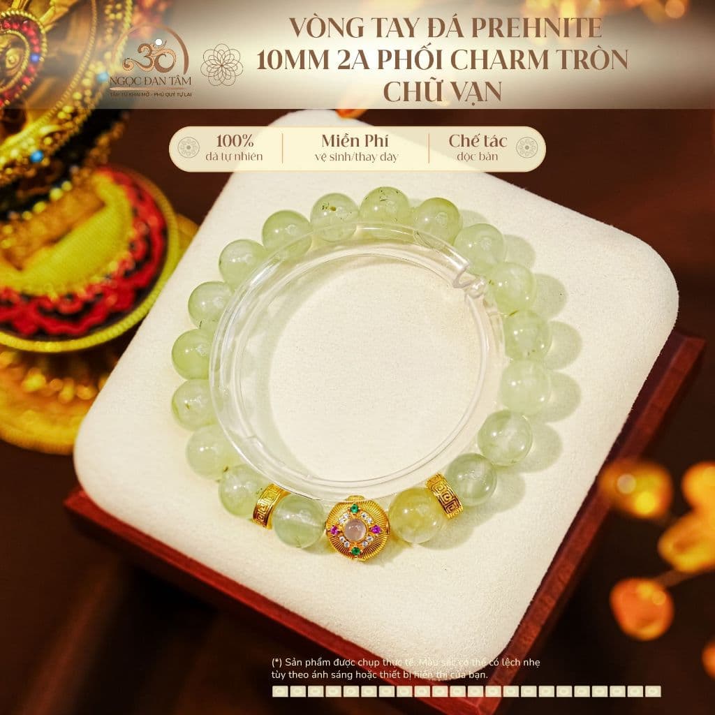 Ngọc Đan Tâm - Vòng Tay Đá Prehnite 10mm 2A Phối Charm Tròn Chữ Vạn