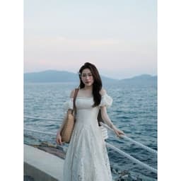 VÁY REN TRẮNG BẸT VAI DỰ TIỆC, váy ren trắng xoè xukadress 3