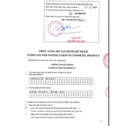 Kem bôi da Yoosun Baby ( Hộp/1 tuýp 50g ) bảo vệ da bé trước tác động của tác nhân gây hăm da.Giúp da mềm mịn 4