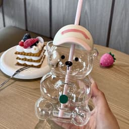 DÂU TÂY ( KÈM ẢNH THẬT ) Cốc Thủy Tinh Gấu Starbucks Đội Mũ Kèm Ống Hút 600ml Ly Thủy Tinh Starbucks Gấu Cốc Uống Nước 3