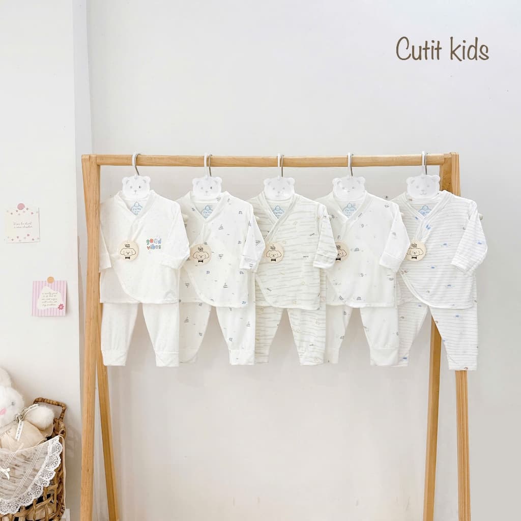BD46. Bộ Sơ Sinh Dài Tay Vạt KIMONO 2 Lớp Kín Bụng Bé, Vải Petit Mềm Mịn Mỏng Mát Cho Bé 3-9kg
