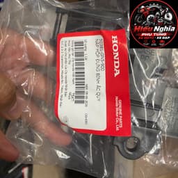 Nắp Hộp Đựng Bình Ắc Quy Dream Chính Hãng Honda - Mã 50381-GN5-900 (Nắp Bịt Hộp Bình) 1