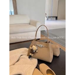 Túi Kẹp Nách Nội Địa Kèm Charm Kitty Dáng Kelly 5