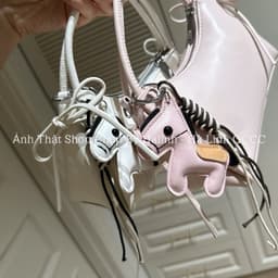 Túi Đeo Chéo Quai Vòm Nơ Hông Kèm Charm Ngựa size 20 2