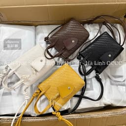 Túi Đeo Chéo Da Đan Dáng Đứng Dọc Đựng DT 5