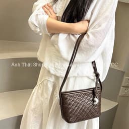 Túi Đeo Chéo Da Đan Form Chữ Nhật Basic Charm Hạt Đậu 6
