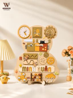 Bảng bận rộn con gấu IN TÊN RIÊNG - Busy board thương hiệu Woodness  - Đồ chơi gỗ giáo cụ Montessori - Board game 4