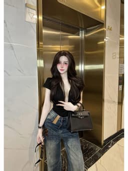 Áo bodysuit rúm ngực cổ V khoét sâu sexy mlem lắm luôn A01 2