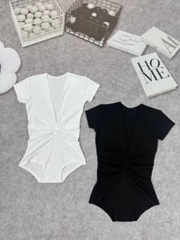 Áo bodysuit rúm ngực cổ V khoét sâu sexy mlem lắm luôn A01 10