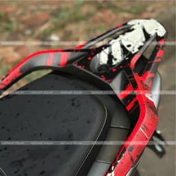 Tem Dán Cảng Sau Xe Máy Graffiti Đỏ Đen – Tem 3 lớp độ bền caoThể Thao, Cá Tính, Chống Trầy 5
