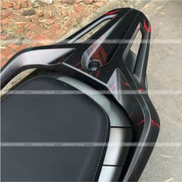 Tem Dán Cảng Sau Xe Máy Graffiti Đỏ Đen – Tem 3 lớp độ bền caoThể Thao, Cá Tính, Chống Trầy 2