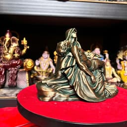 Tượng Công giáo mẹ Than khóc in 3D. rộng 16 cm 2