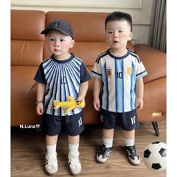 Set 2 bộ thể thao cho bé 9-40kg 4